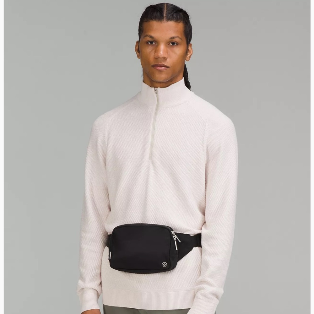 NEW ❤️ Lululemon Large Everywhere Belt Bag - Black (2L) - Picture 6 of 13